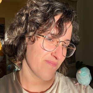 Meet your Posher, Andrea